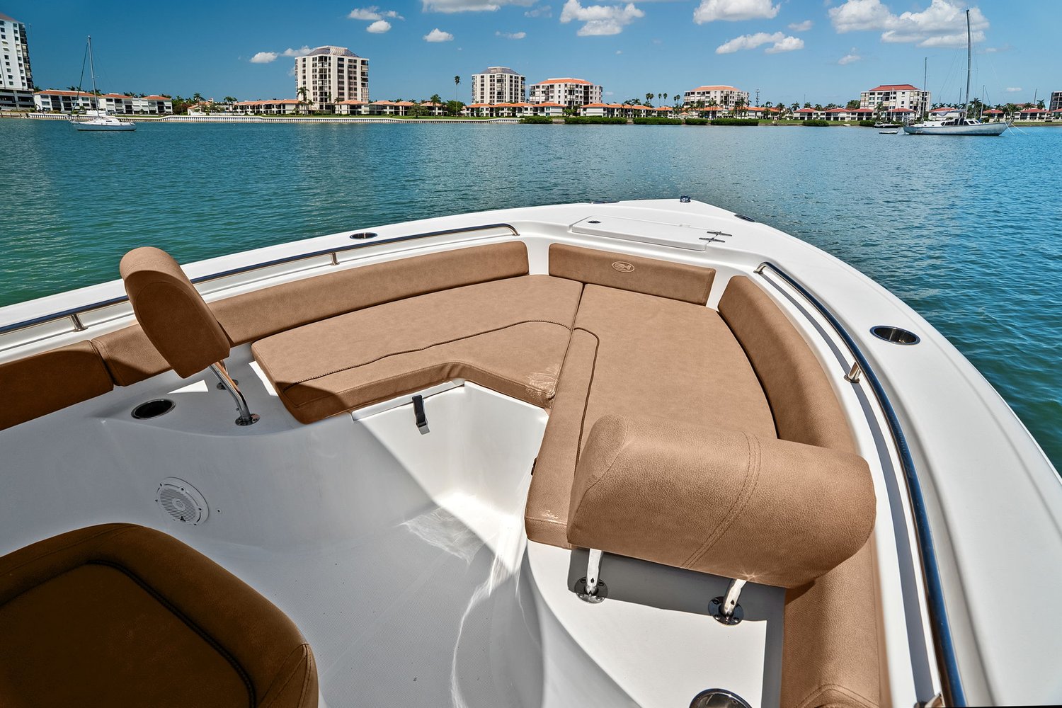 Slide: The Image of Sea Hunt ULTRA 229 SE 2022 - 21