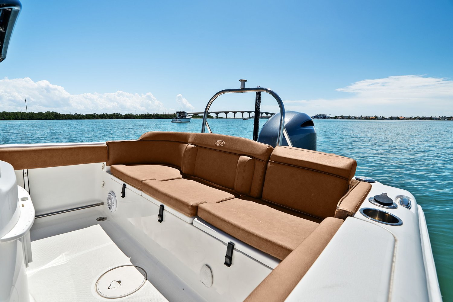 Slide: The Image of Sea Hunt ULTRA 229 SE 2022 - 27