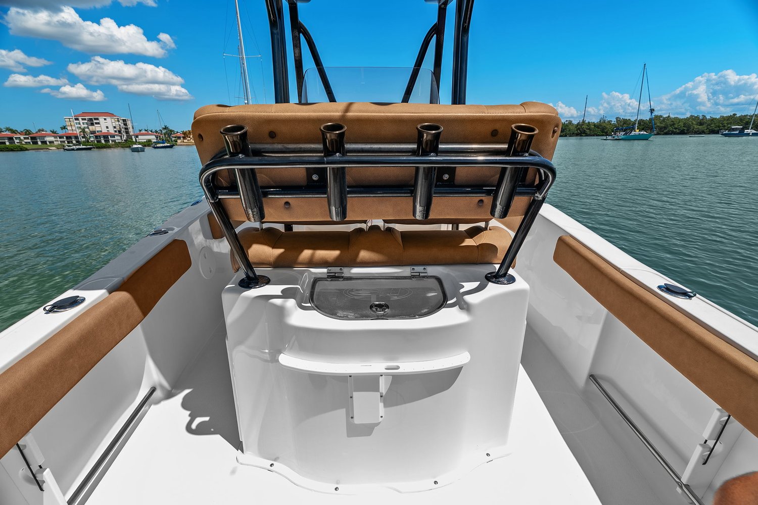 Slide: The Image of Sea Hunt ULTRA 229 SE 2022 - 34