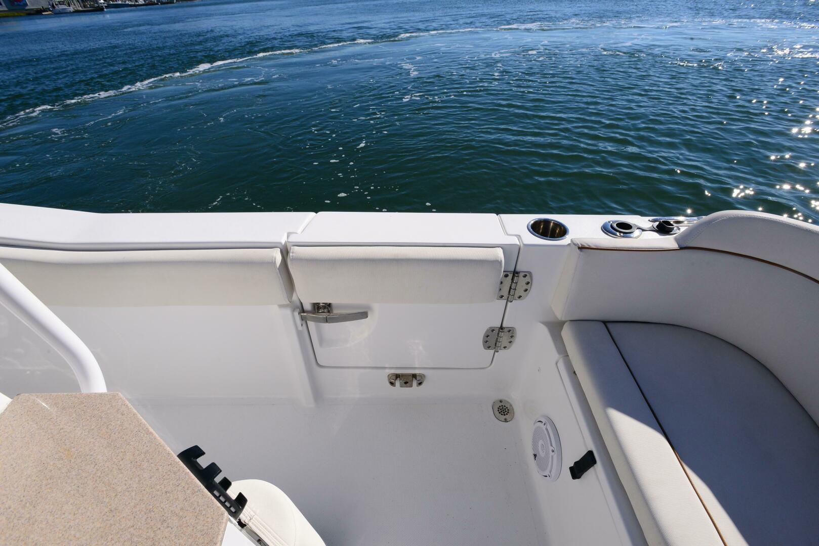Slide: The Image of Sea Hunt Ultra 239 SE 2022 - 4997915