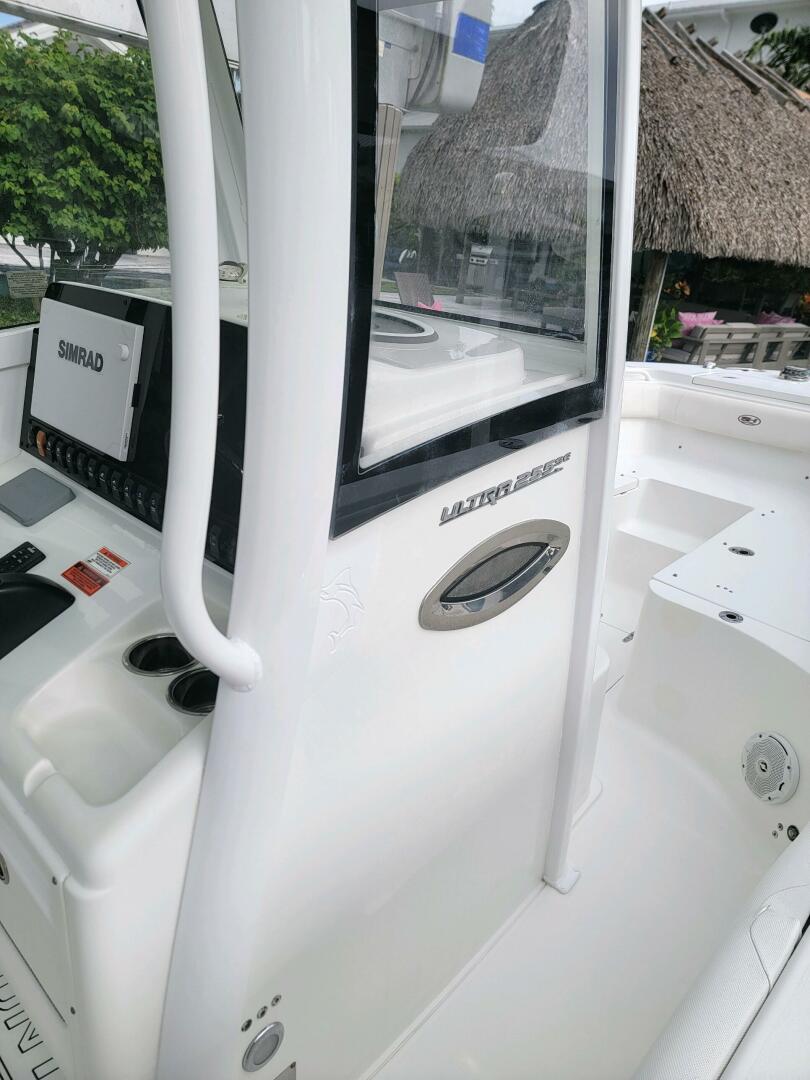 Slide: The Image of Sea Hunt Ultra 255 SE 2018 - 5157859