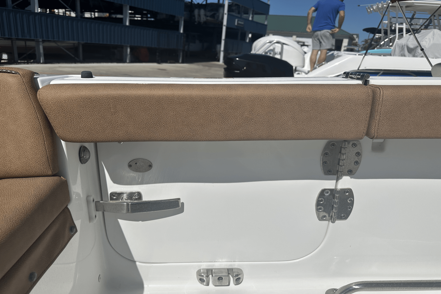 Slide: The Image of Sea Hunt ULTRA 265 SE 2022 - 15