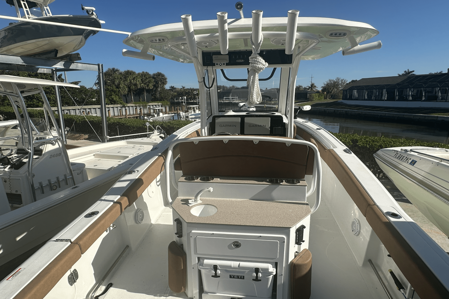 Slide: The Image of Sea Hunt ULTRA 265 SE 2022 - 17