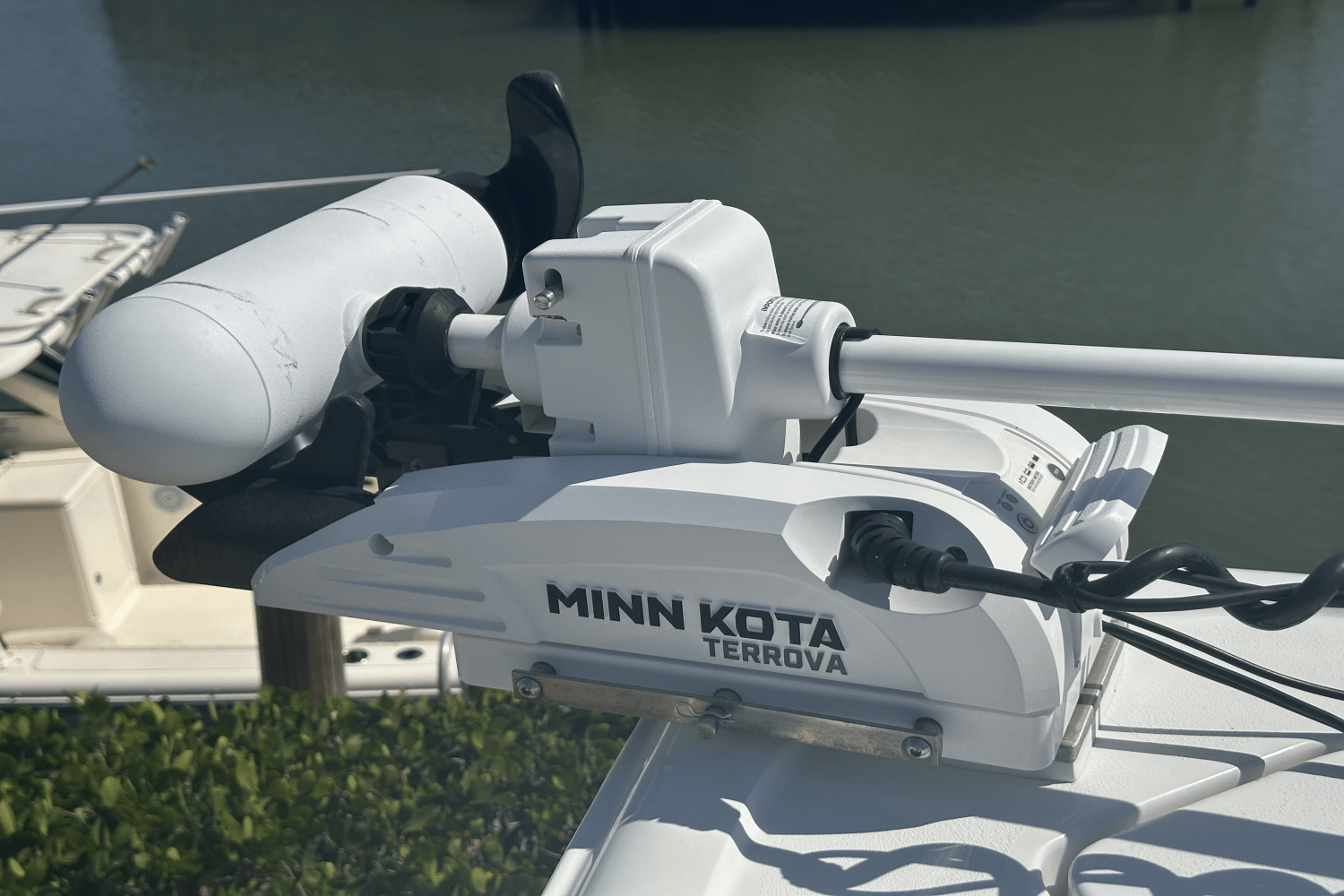 Slide: The Image of Sea Hunt ULTRA 265 SE 2022 - 42