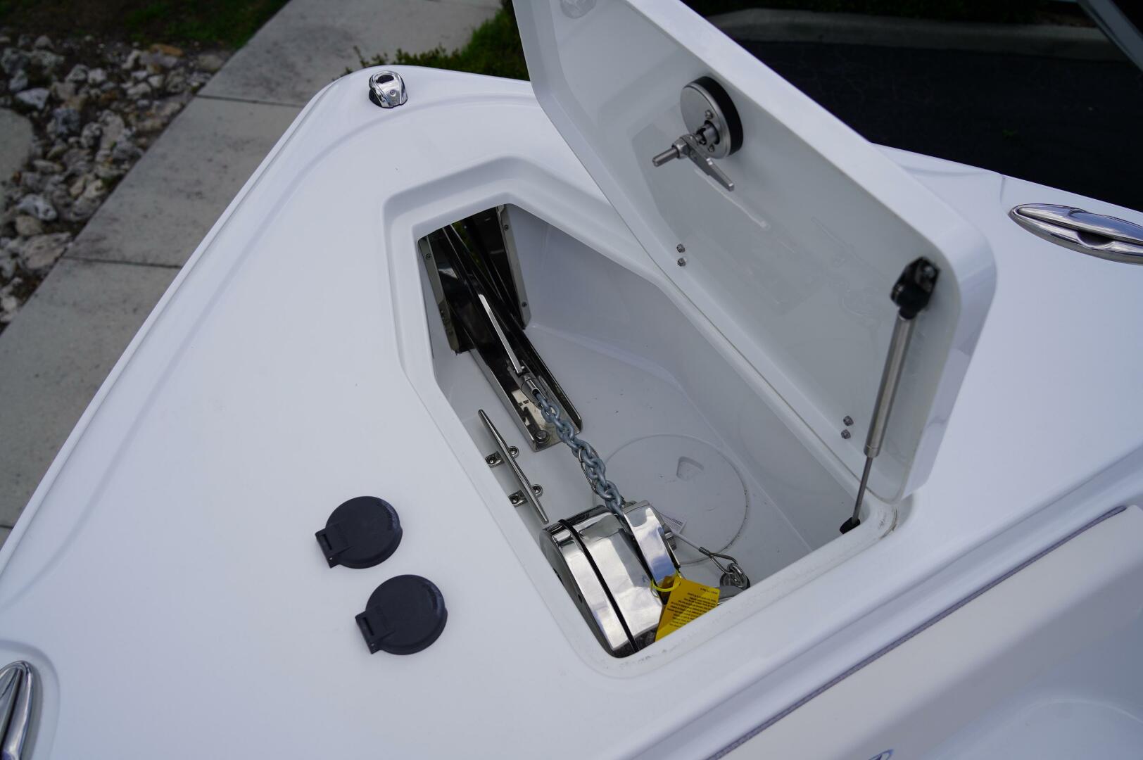 Slide: The Image of Sea Hunt Ultra 265 SE 2026 - 5421966