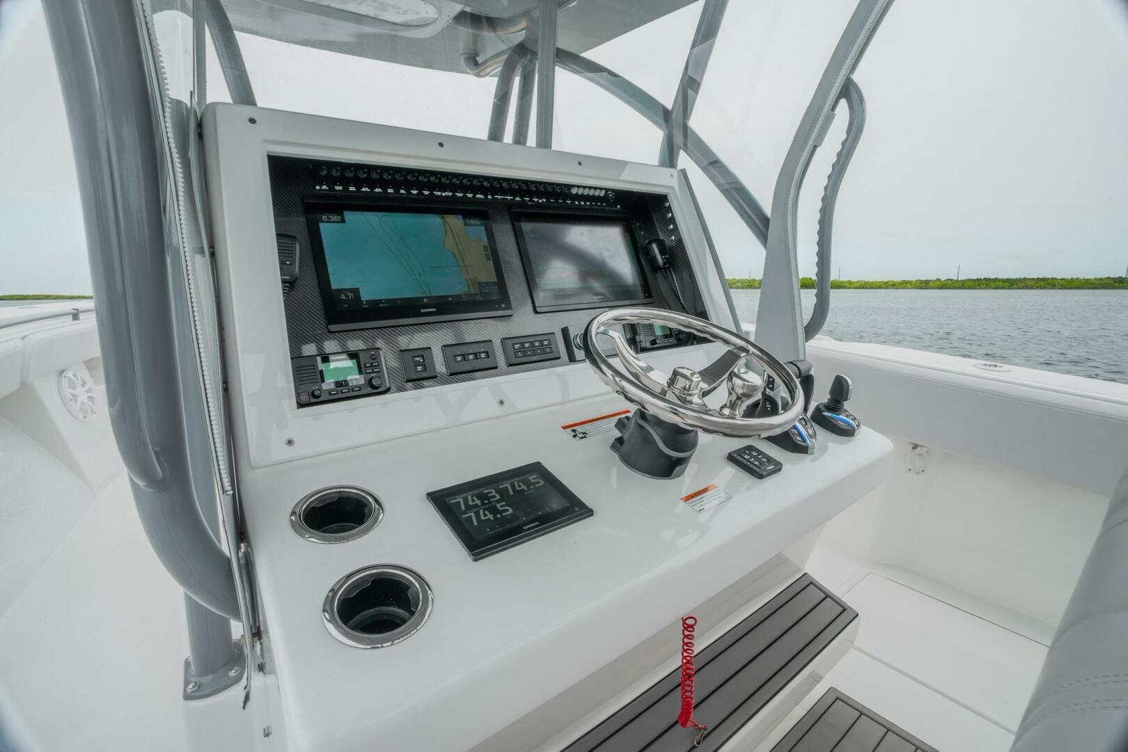 Slide: The Image of 2024 Sea Hunter 33 - Helm 2024 Sea Hunter 33 Tournament "TRIPLE C" - 5051059