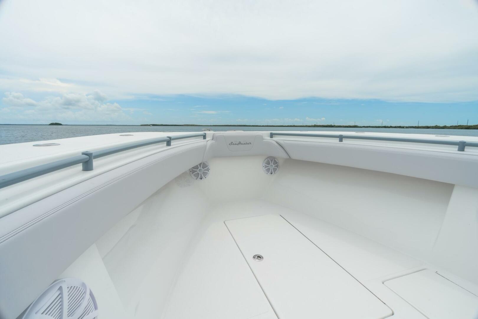 Slide: The Image of 2024 Sea Hunter 33 - Bow 2024 Sea Hunter 33 Tournament "TRIPLE C" - 5051067