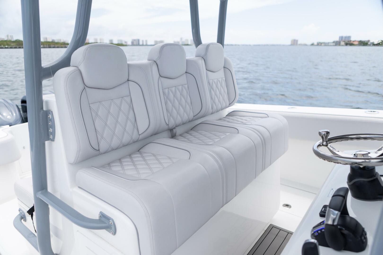 Slide: The Image of Helm Seating - 5569225