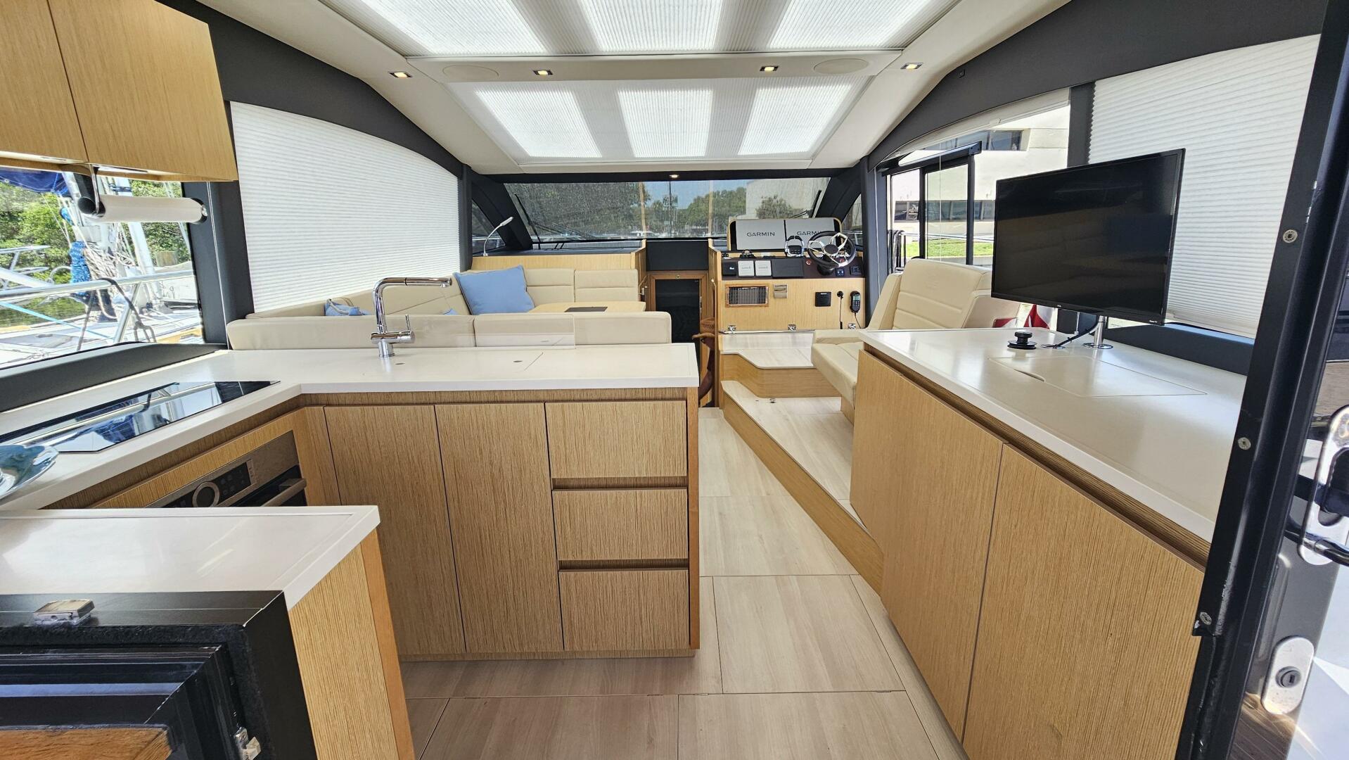 Slide: The Image of Sealine C430 2020 - 4531245