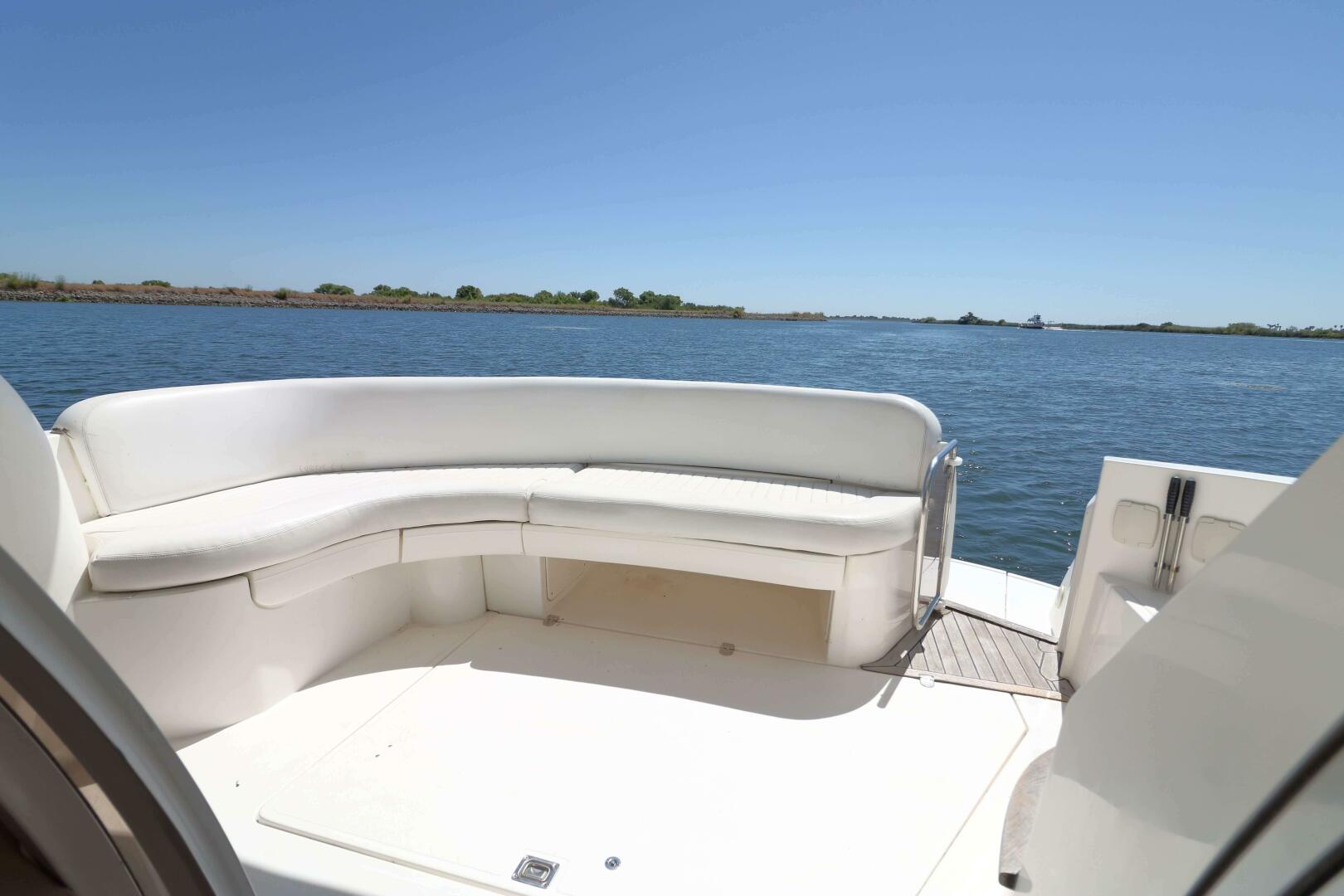 Slide: The Image of Sealine F37 2000 - 5473429