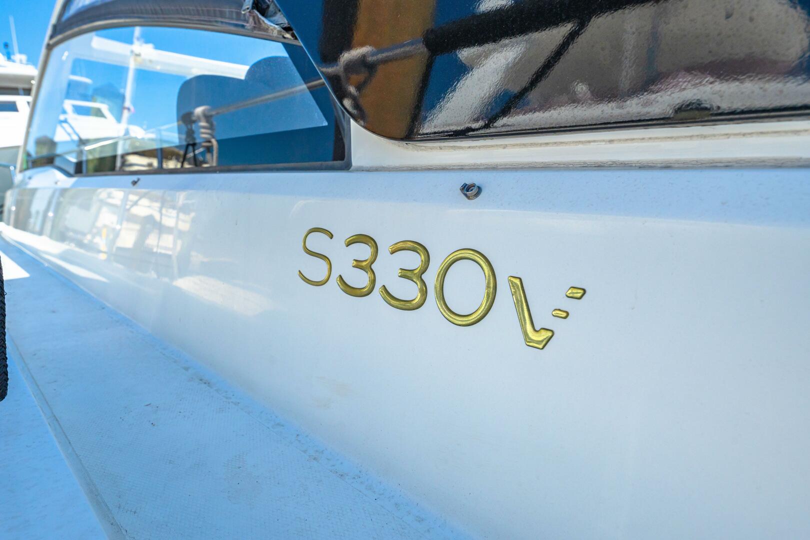 Slide: The Image of 2019 Sealine S330V 2019 - 5216746