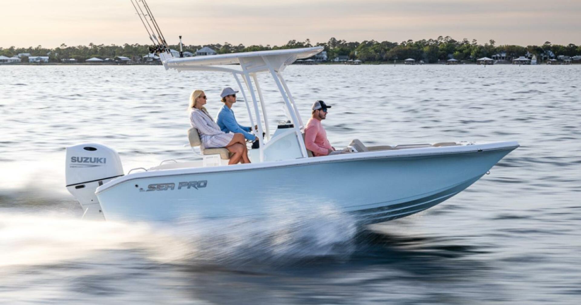 Slide: The Image of Sea Pro 202 Center Console 2025 - 4328000