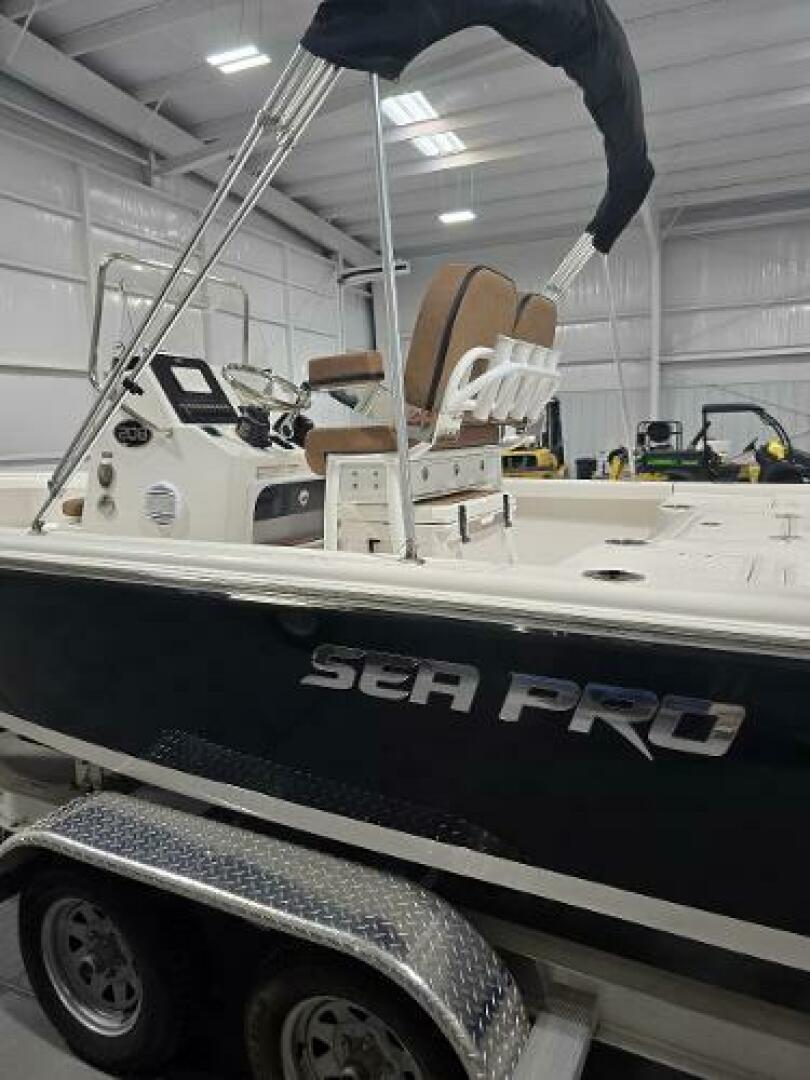 Slide: The Image of Sea Pro 208 Bay 2023 - 5130649