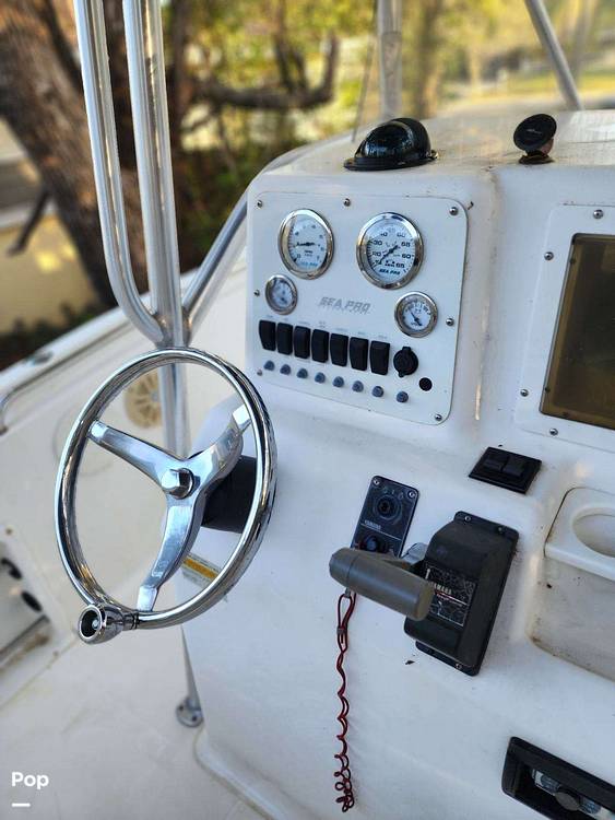 Slide: The Image of Sea Pro 220CC 2003 - 5