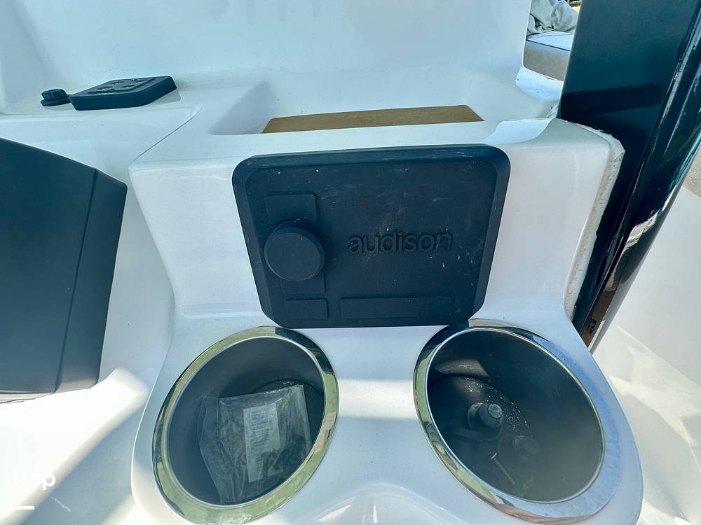 Slide: The Image of Stereo - 15864845