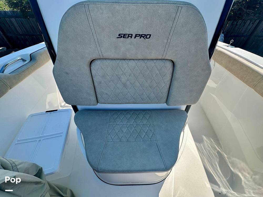 Slide: The Image of Bow Seating - 15864945