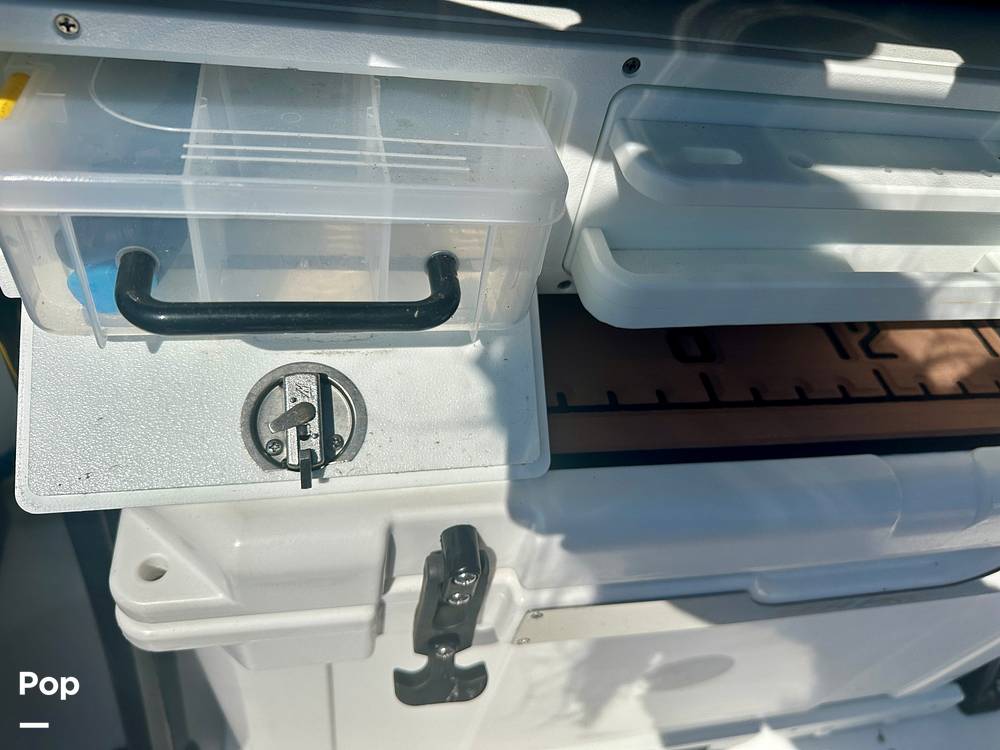 Slide: The Image of Tackle Center - 15864967