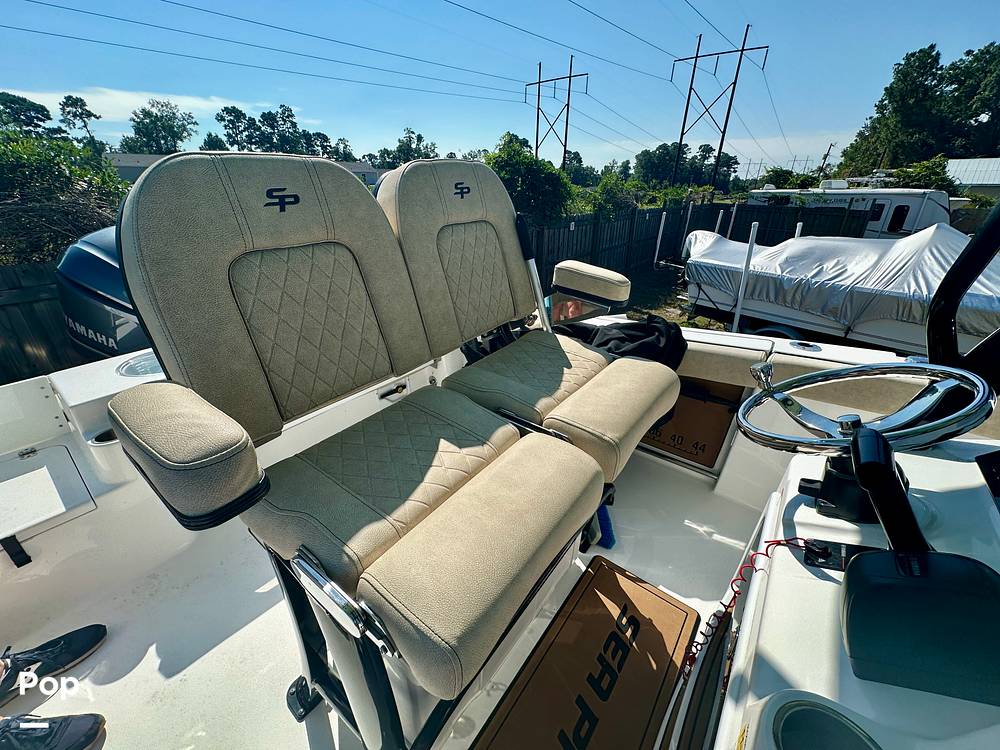 Slide: The Image of Captain's Chair - 15864957