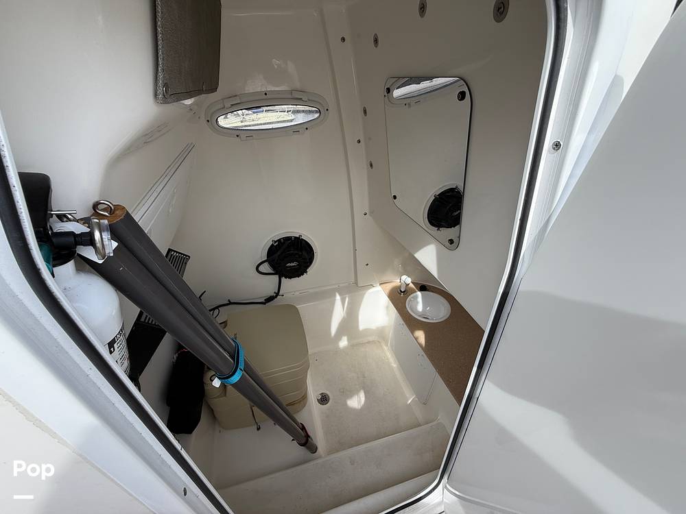 Slide: The Image of Sea Pro 239DV DLX 2021 - 15899037