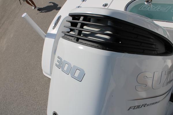 Slide: The Image of 2024 Sea Pro 240 boat with Suzuki 300 outboard motor. - 33