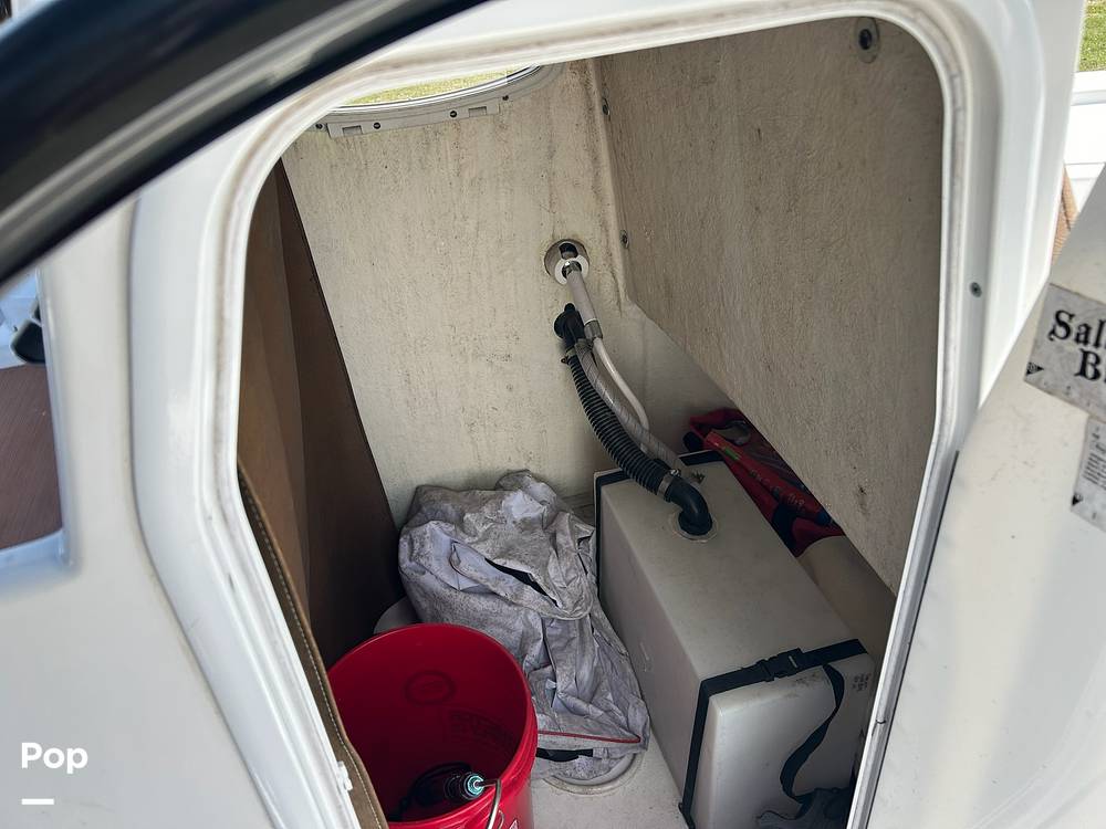 Slide: The Image of Center Console Compartment - 13886554