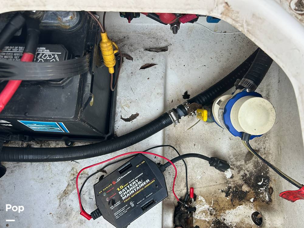 Slide: The Image of Batteries - House Charger - 13886562