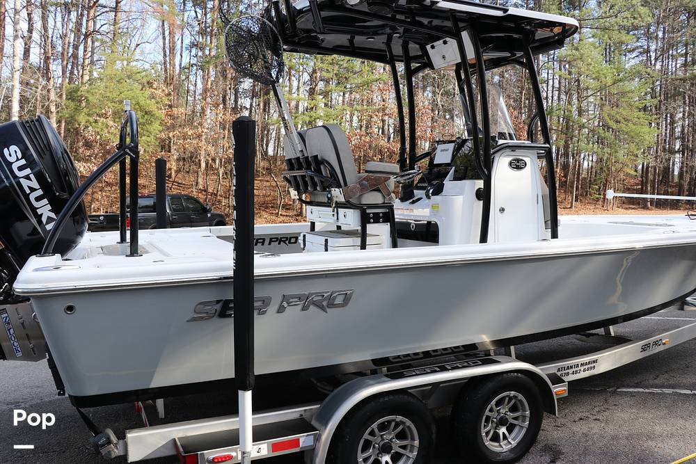 Slide: The Image of Sea Pro 248 Bay 2022 - 100
