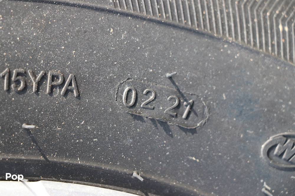 Slide: The Image of Sea Pro 248 Bay 2022 - 110