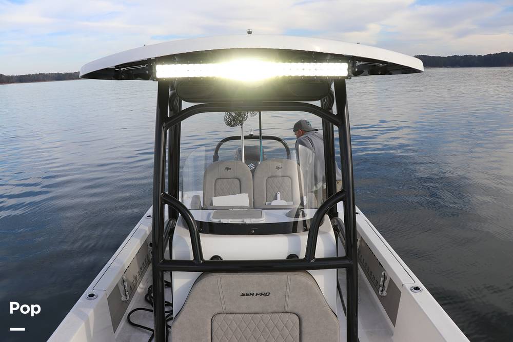 Slide: The Image of Sea Pro 248 Bay 2022 - 17