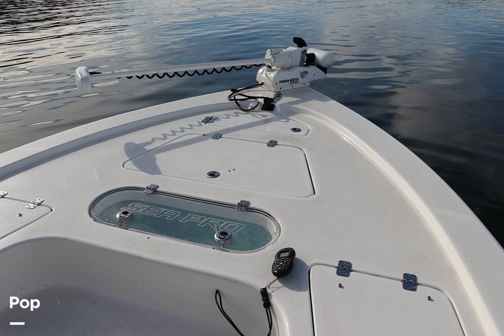 Slide: The Image of Sea Pro 248 Bay 2022 - 22