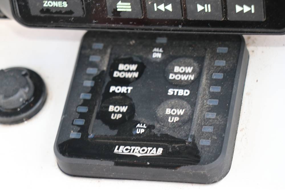 Slide: The Image of Sea Pro 248 Bay 2022 - 72