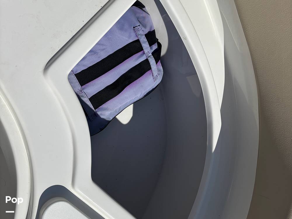 Slide: The Image of Sea Pro Citation 2400 2021 - 15284574