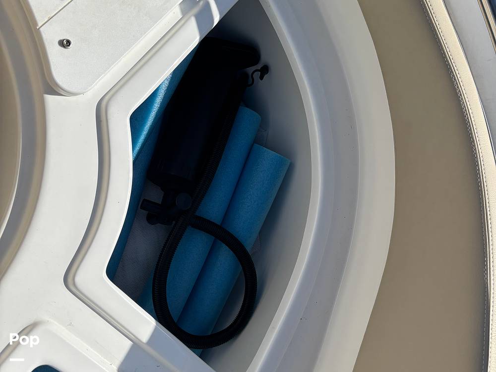 Slide: The Image of Sea Pro Citation 2400 2021 - 15284577