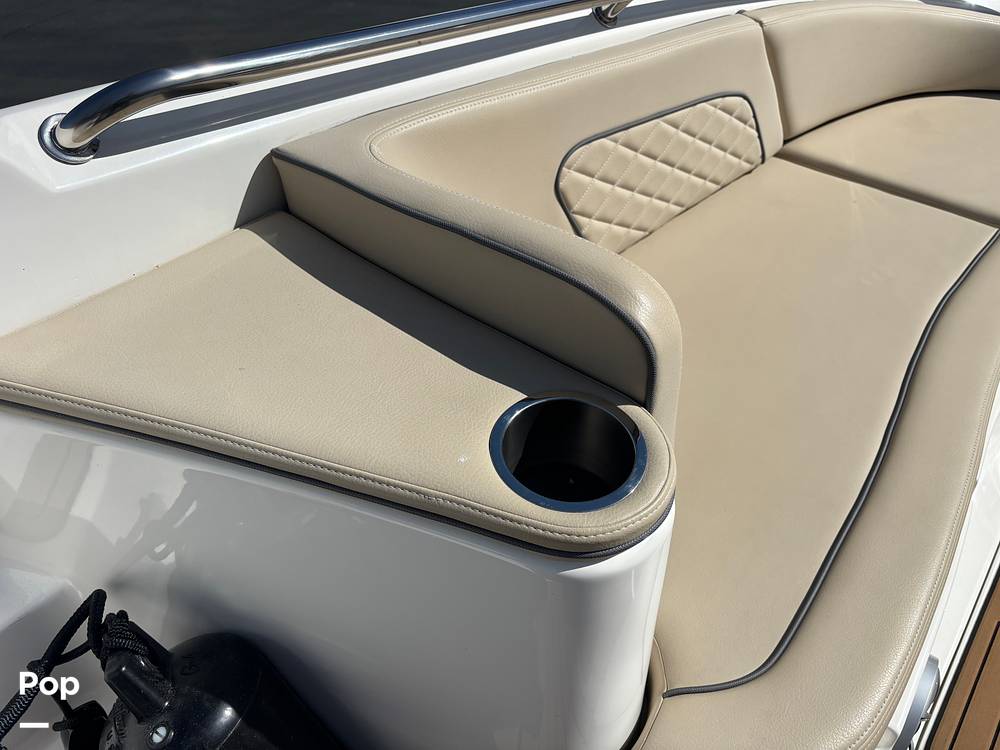 Slide: The Image of Sea Pro Citation 2400 2021 - 15284581