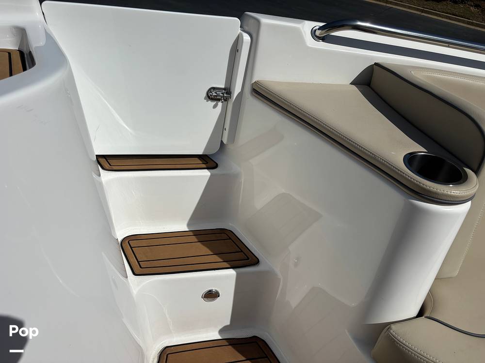 Slide: The Image of Sea Pro Citation 2400 2021 - 15284587