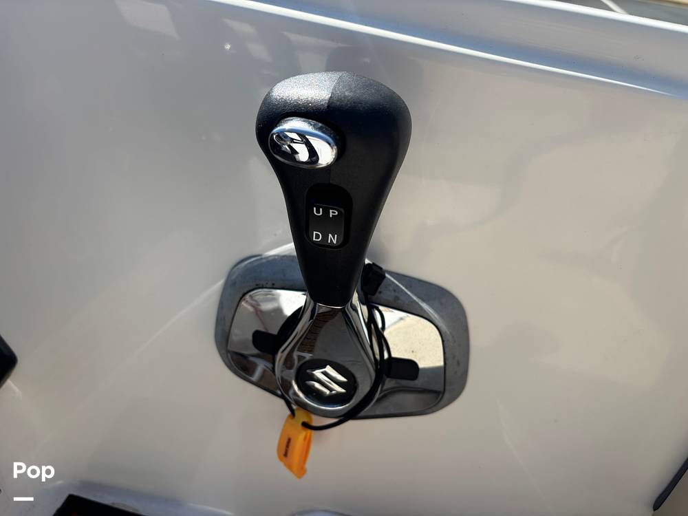 Slide: The Image of Sea Pro Citation 2400 2021 - 15284598