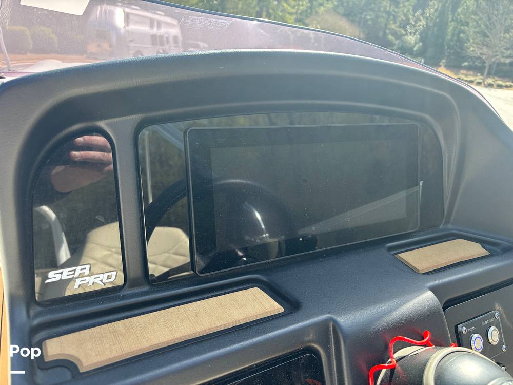 Slide: The Image of Sea Pro Citation 2400 2021 - 15284602