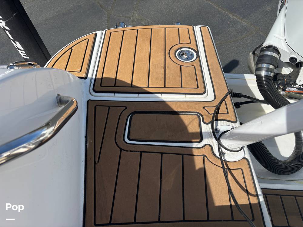 Slide: The Image of Sea Pro Citation 2400 2021 - 15284615