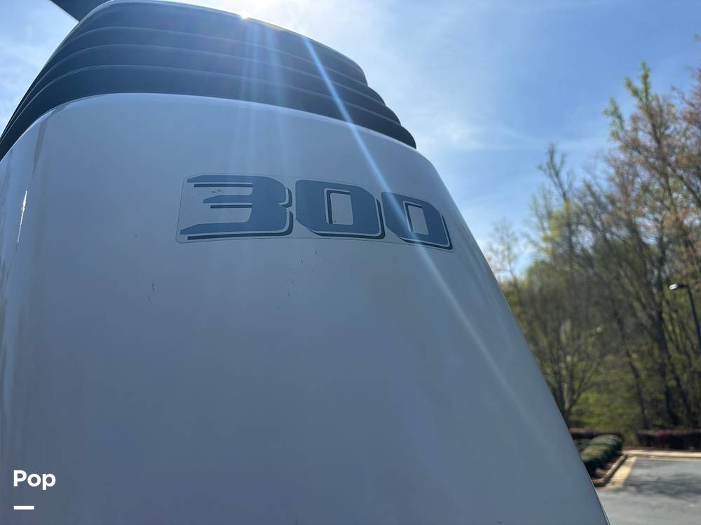 Slide: The Image of Sea Pro Citation 2400 2021 - 15284623