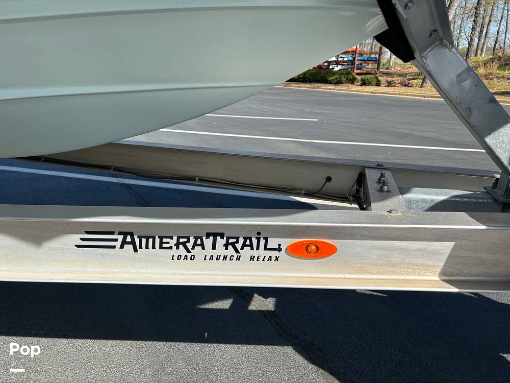 Slide: The Image of Sea Pro Citation 2400 2021 - 15284805