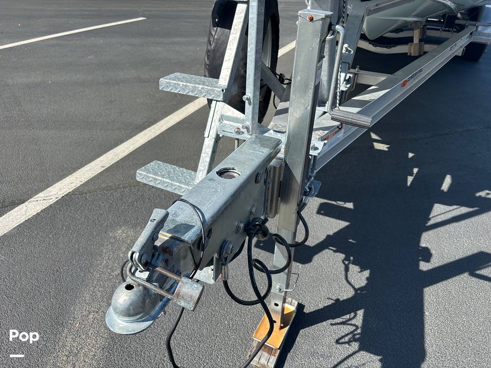 Slide: The Image of Sea Pro Citation 2400 2021 - 15284812