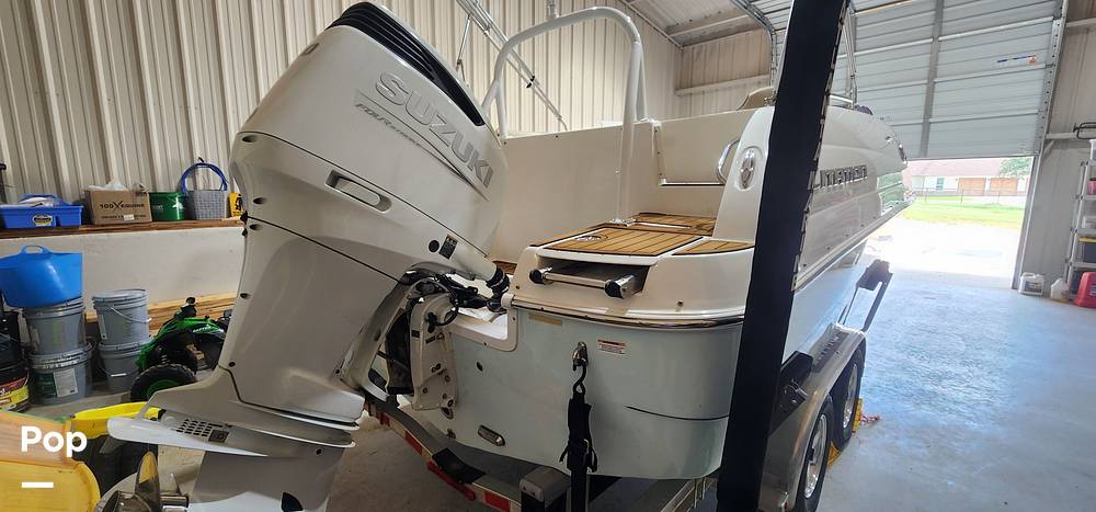 Slide: The Image of Sea Pro Citation 2400 2021 - 15681005