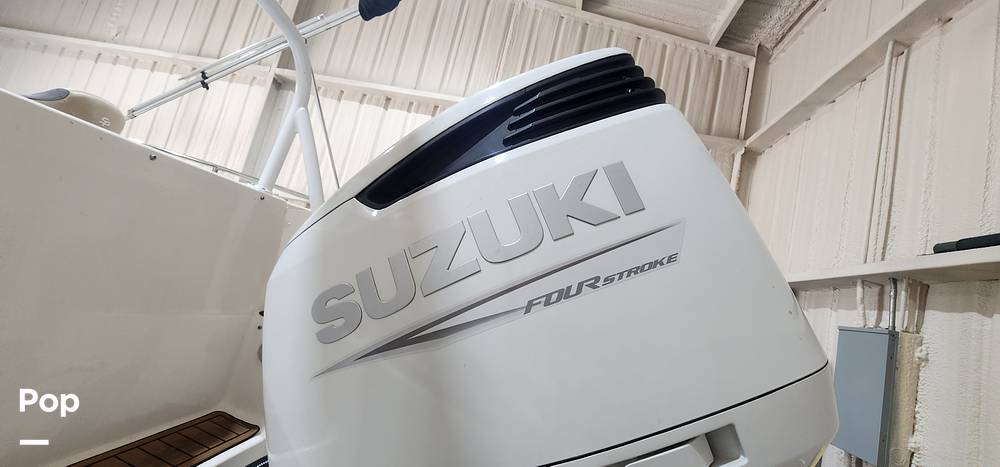 Slide: The Image of Sea Pro Citation 2400 2021 - 15681016