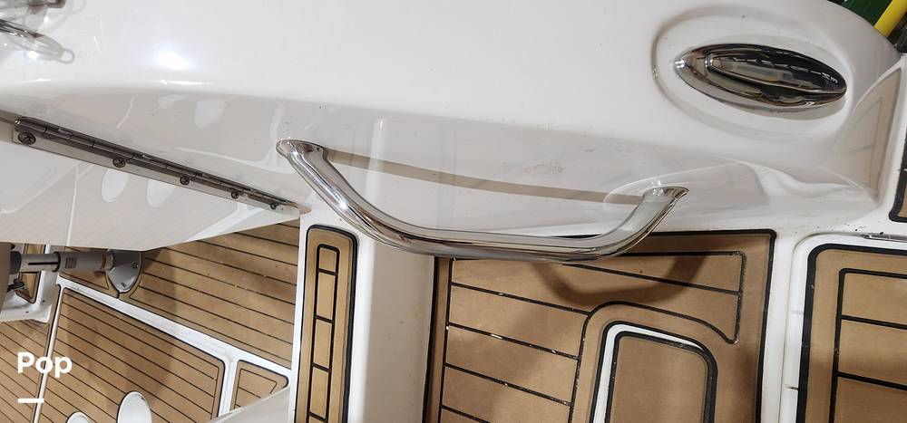 Slide: The Image of Grab Rails - 15681038