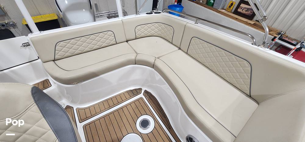 Slide: The Image of Sea Pro Citation 2400 2021 - 15681169