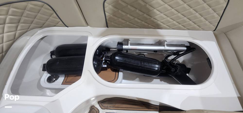 Slide: The Image of Sea Pro Citation 2400 2021 - 15681175