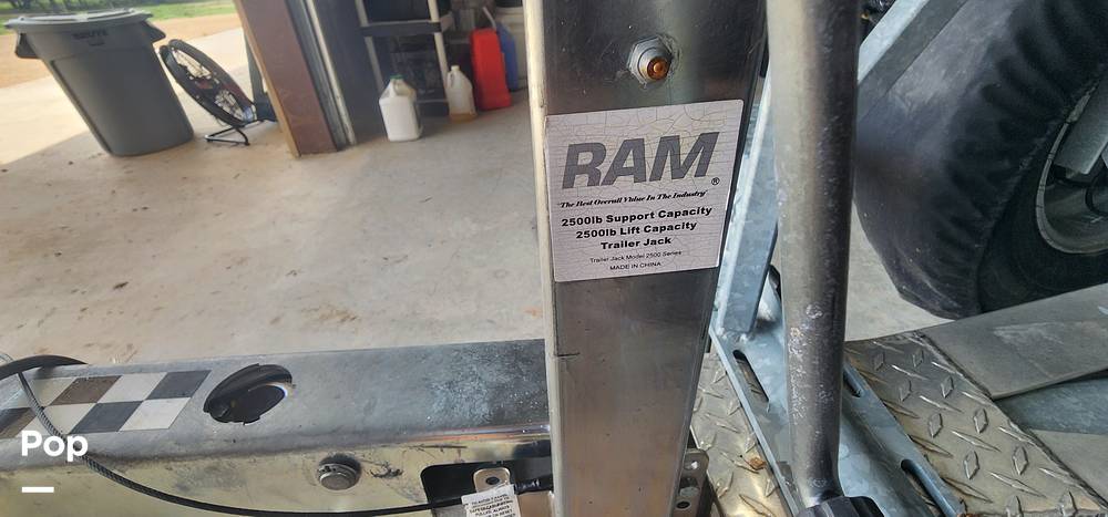 Slide: The Image of Sea Pro Citation 2400 2021 - 15681228