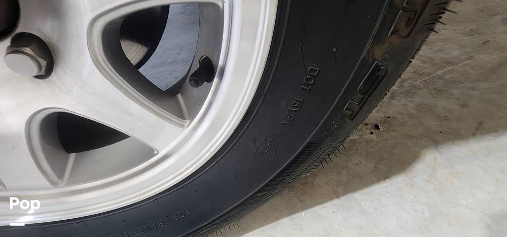 Slide: The Image of Sea Pro Citation 2400 2021 - 15681234