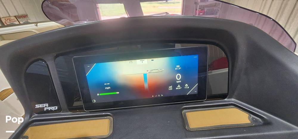 Slide: The Image of Sea Pro Citation 2400 2021 - 15681245