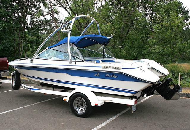 Slide: The Image of Sea Ray 180 Bow Rider 1990 - 3